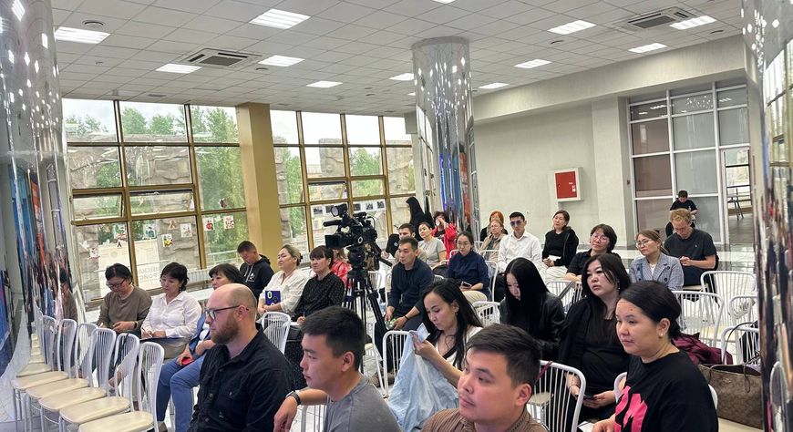 В Туве завершился второй этап образовательного интенсива медиашколы «RT-регион» для СМИ и пресс-служб Тувы.