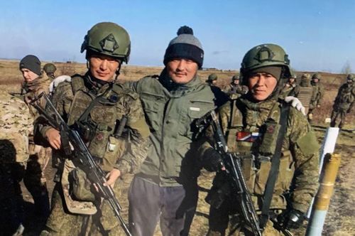 Төрээн чурту дээш, төрел чону дээш…