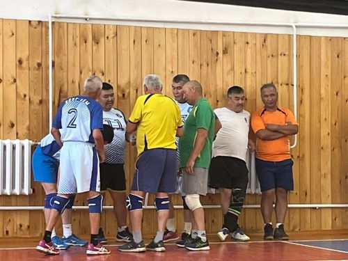 В Сут-Хольском районе почтили память мастера спорта СССР Бежендея Кужугета