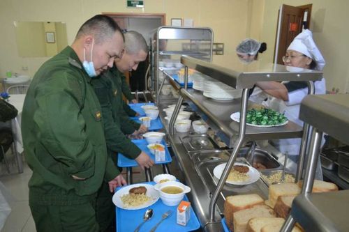 Более 600 тувинских новобранцев отправились служить в российские войска