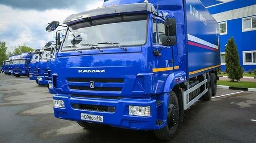 «Почта России» начала использовать грузовики КамАЗ на природном газе