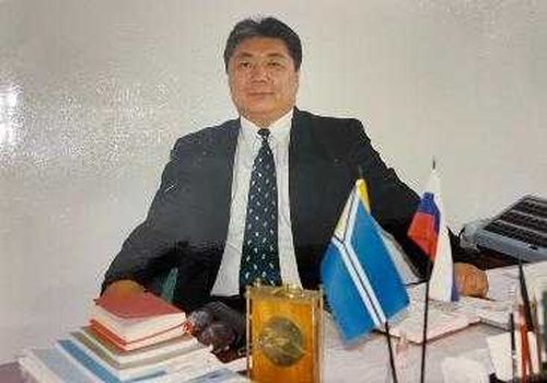 Глава Тувы Владислав Ховалыг выразил соболезнования в связи с уходом из жизни Калиндуу Монгуша