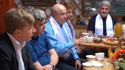 Туву посетила группа иностранных журналистов