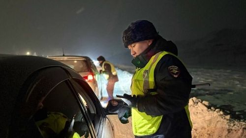 За сутки в Туве задержали 8 пьяных водителей и выявили 20 человек без прав