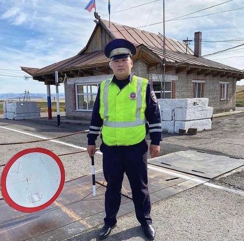 Неспокойная работа. Лучших сотрудников полиции Тувы поощрили 