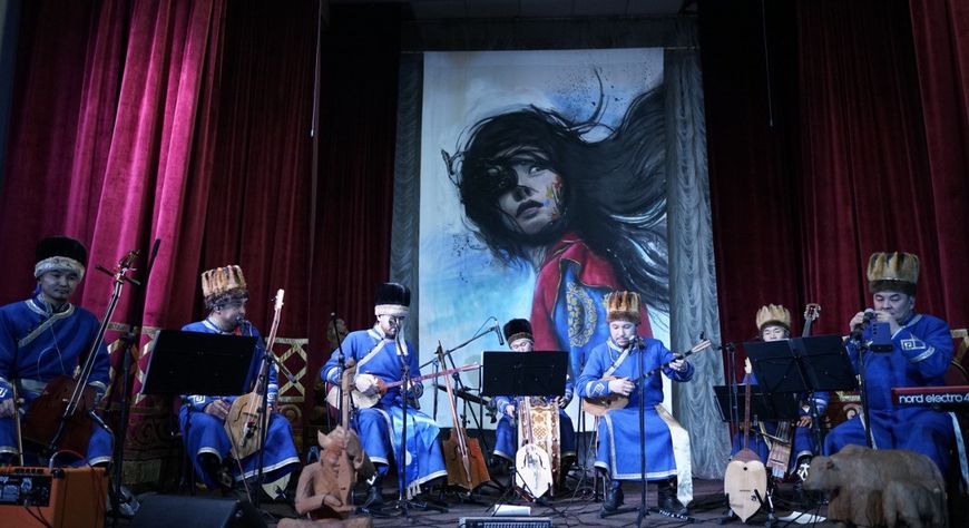 Алтайский ансамбль «Эре-Чуй» покорил Туву