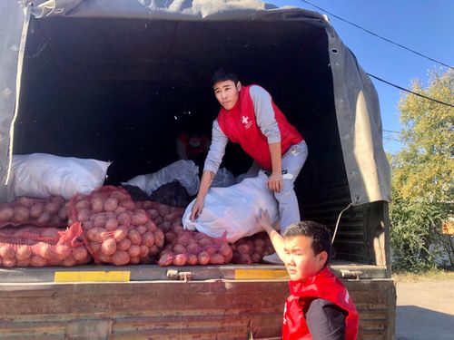 В Тоджинский район доставили гуманитарную помощь семьям мобилизованных