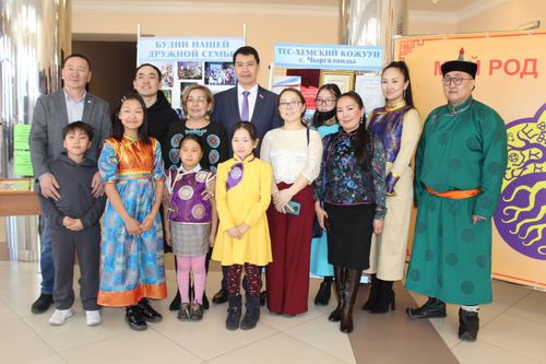 Мээң аймаам – мээң чоргааралым