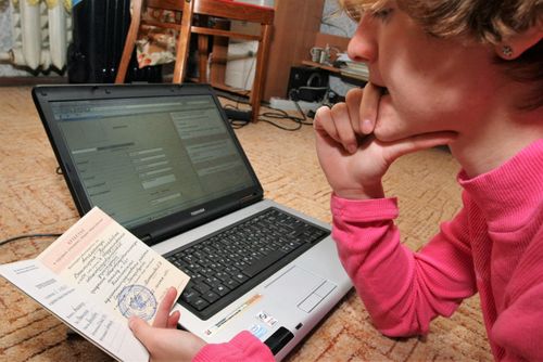 Подписан приказ о выдаче школьных аттестатов