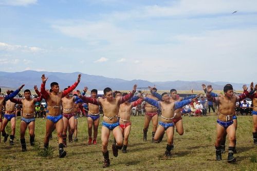 Хараар-Тейге эр кижиниң үш адааны