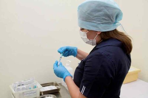 В Туве функционируют 25 кабинетов вакцинации в медицинских организациях и восемь мобильных пунктов