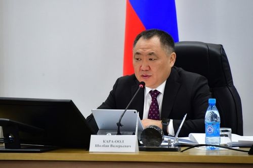 В Правительстве Тувы обсудили итоги устранения последствий штормового ветра