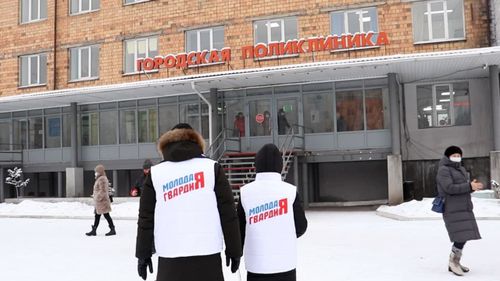 Активисты «Единой России» проверят качество уборки снега с крыш домов