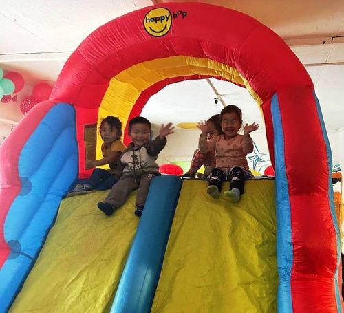 Кунгуртугда өг-бүлеге оюн-тоглаа төвүнде