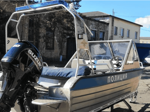 Отделение полиции в селе Сарыг-Сеп Каа-Хемского района оснастили катером