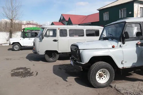 «Армия и тыл – едины»: Жители Тувы продолжают передавать свои машины в помощь бойцам на СВО