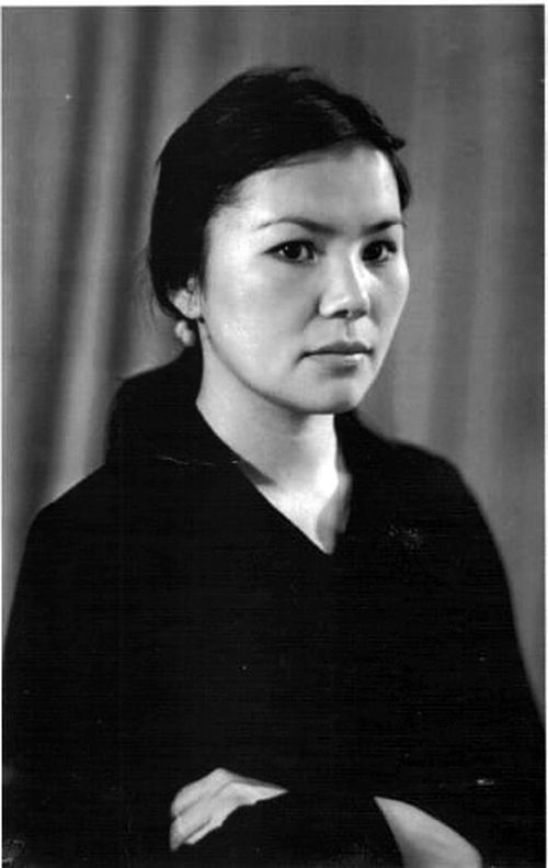 Владимир Ленин-биле чаңгыс хүнде төрүттүнген ховар кыс Вилена