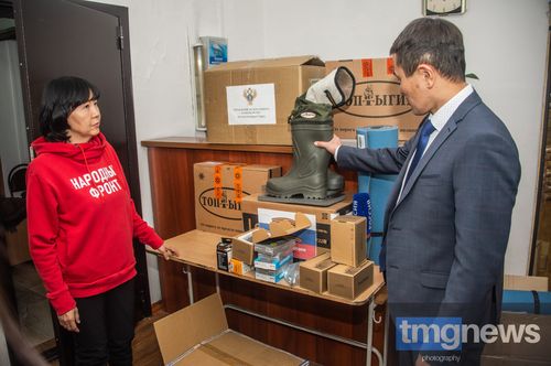В Туве продолжают оказывать гуманитарную помощь военнослужащим