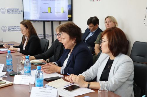 В Туве обсудили методы снижения заболеваемости гепатитом С