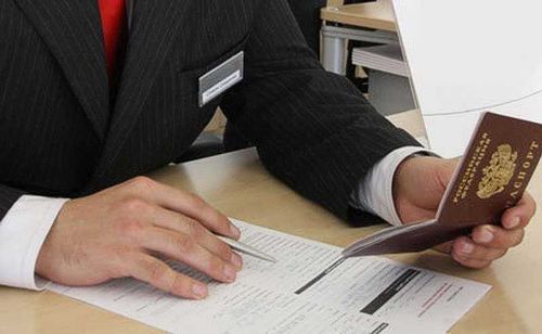 Как оформить кредит на чужое имя?