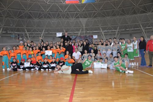 «Бит, баттл, кач, фристайл»: в Туве прошел чемпионат по современным танцам