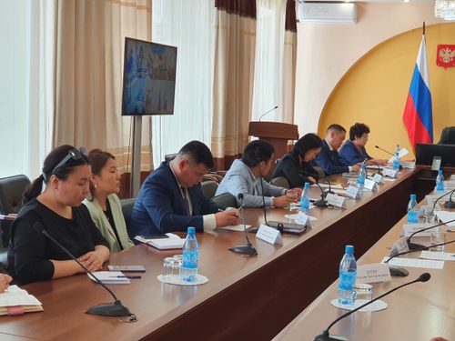 Кассовое освоение и контрактация нацпроектов находятся на контроле правительства Тувы