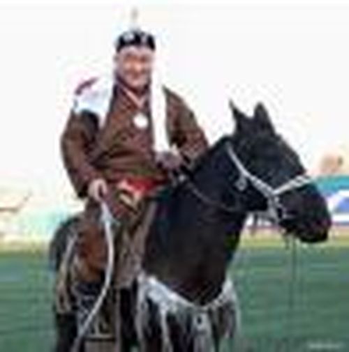 Чемпион Наадыма — Айдын Отчурчап