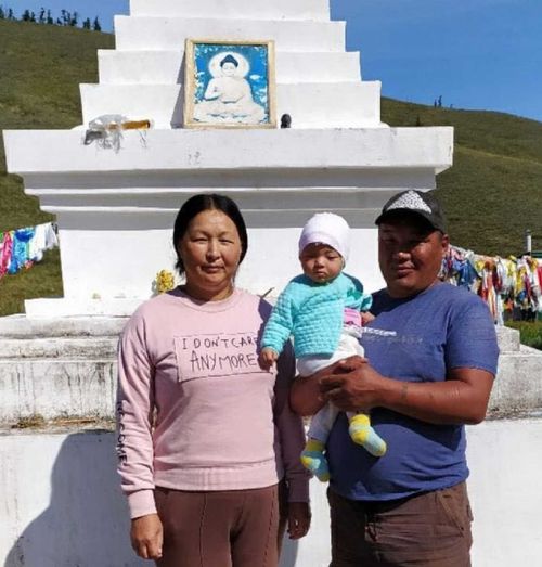 В Туве многодетная семья развернула подсобное хозяйство на средства соцконтракта