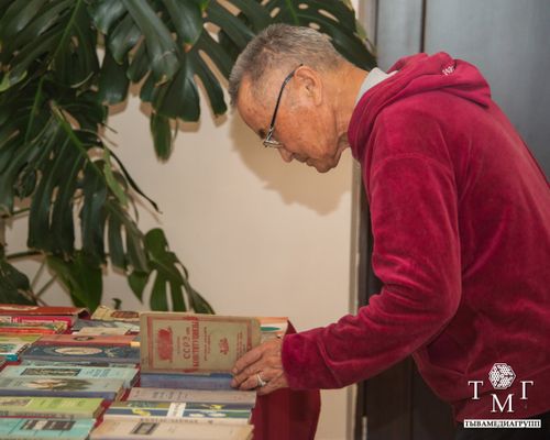 Глава Тувы с особым вниманием относится к развитию тувинского языка, отмечая, что 21 школа республики с гордостью включает его в свой учебный план.