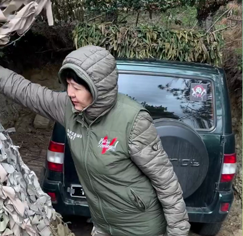 Участники СВО создали на фронте скрытый гараж для боевых машин