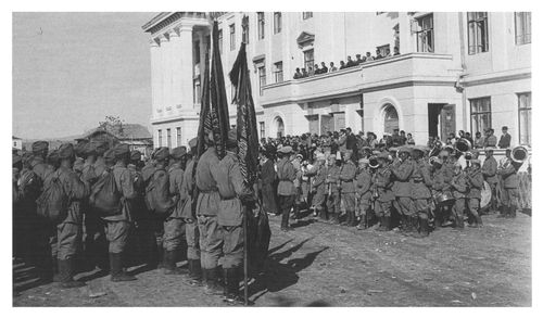 В Туве начался кастинг среди молодых людей на съемки исторической реконструкции проводов тувинских добровольцев