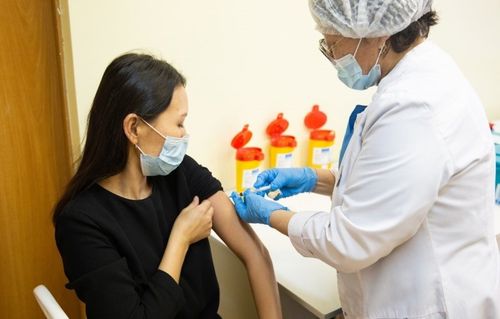 Күрүне ажылдакчыларын тарылга алыр хүнүнде ажылындан хостаар