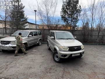Два УАЗа "Патриот" переданы бойцам 55-й отдельной гвардейской мотострелковой бригады