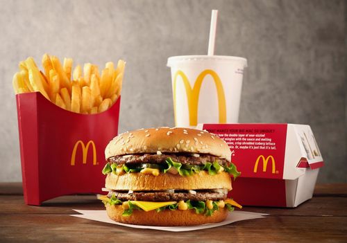 McDonald's продолжит работу в России под новым брендом