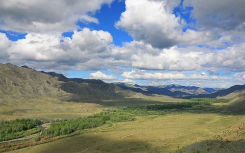 У СЛИЯНИЯ ГОЛУБЫХ РЕК ...