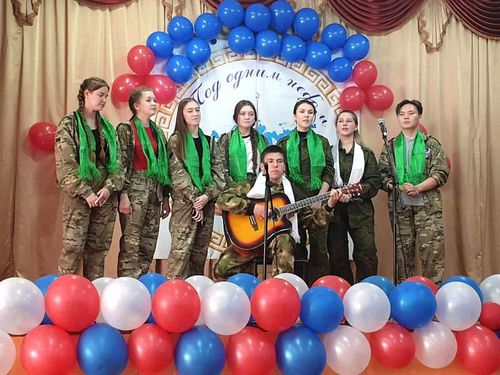 Школьники Сарыг-Сепа побывали в гостях у школьников Хову-Аксы