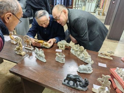 Педагог Ай-Демир Шыырап назначен новым руководителем Союза камнерезов Тувы