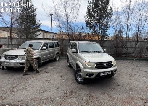 Два УАЗа "Патриот" переданы бойцам 55-й отдельной гвардейской мотострелковой бригады