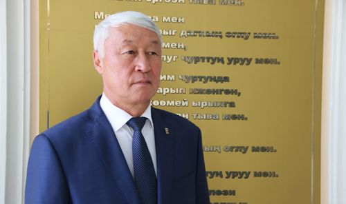 КАН-ООЛ ДАВАА: "ОСНОВНАЯ НАГРУЗКА И ВСЯ ОТВЕТСТВЕННОСТЬ ПО-ПРЕЖНЕМУ ОСТАЕТСЯ ЗА ГЛАВОЙ РЕСПУБЛИКИ