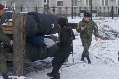 В военном учебном центре ТувГУ прошла квест-игра «Наука побеждать»