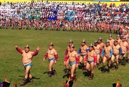 Бүгү Моолдуң Наадымынга тыва, бурят, калмык мөгелер база хүрежир