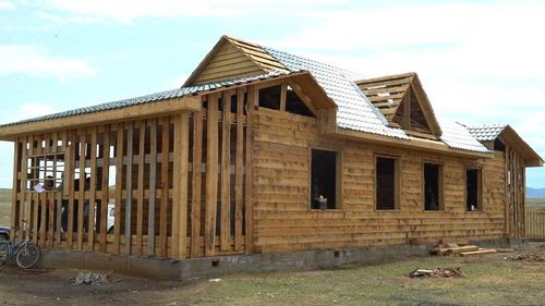 Минтруд республики курирует ход строительства домов для сирот