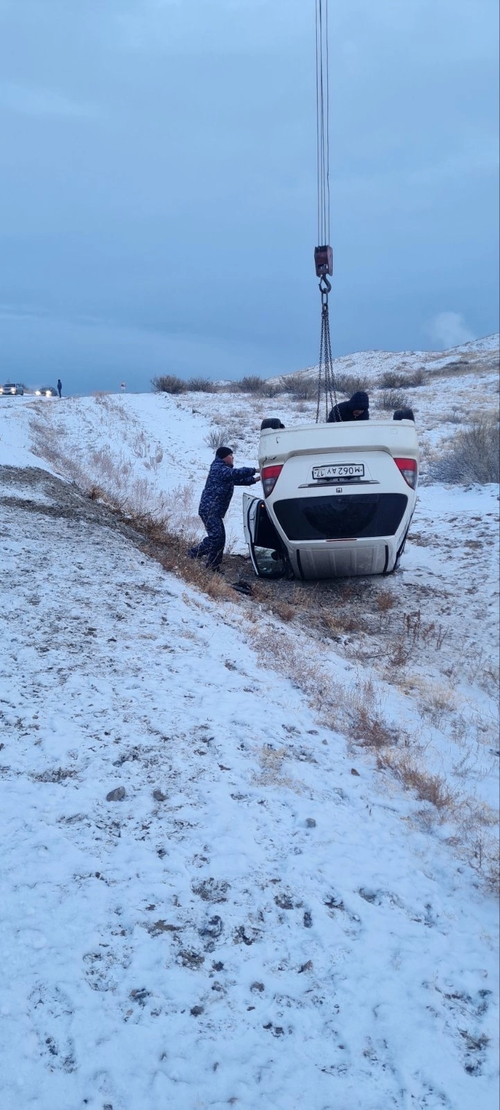 Росгвардейцы помогли семейной паре, попавшей в ДТП