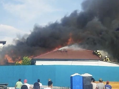 При пожаре в здании театра танца и костюма «Эдегей» никто не пострадал