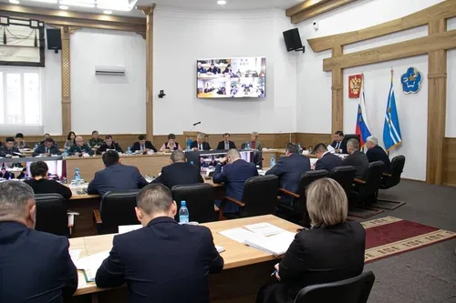 В Туве еженедельные аппаратные совещания перенесли с понедельника на субботу