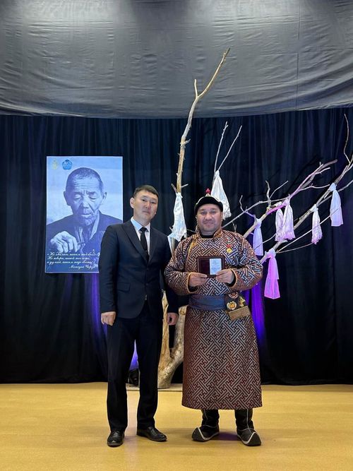 Орлан Сат - мастер-камнерез, сохраняющий традиции