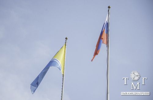 Тук көдүрер байырлыг ёзулал