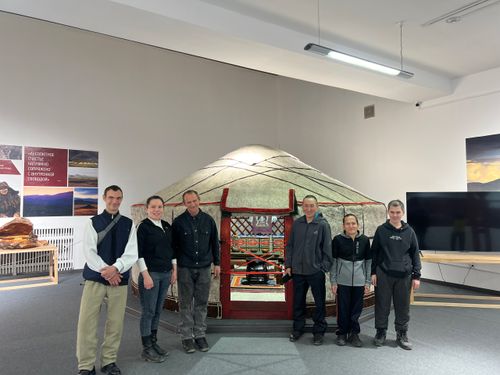 Подопечных Домов-интернатов Тувы учат самостоятельной жизни