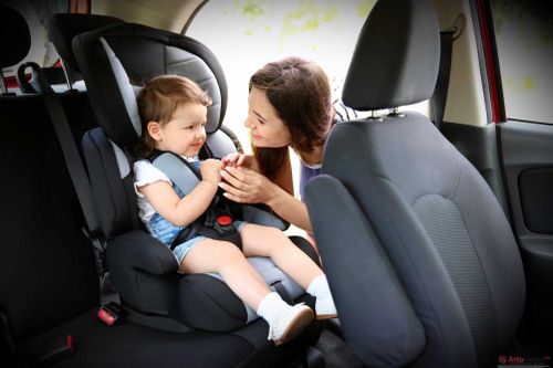 Жители Тувы рискуют своим здоровьем, не пристегиваясь, и то же самое делают с детьми