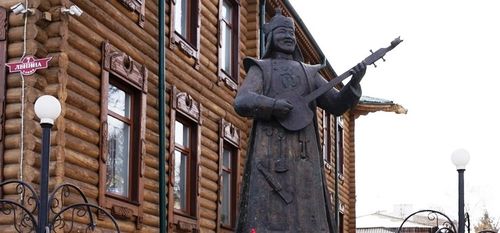 Чүс чылда чаңгыс катап төрүттүнер ховар кижи